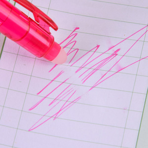 Penna cancellabile da disegno colorato creativo con gomma liscia da scrivere 8 colori penna a inchiostro neutro penna gel cancellabile - Product Image 4