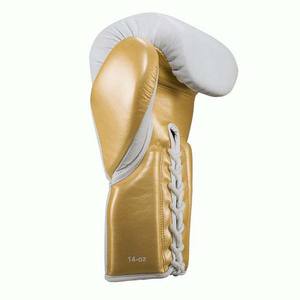 Gants de boxe en cuir blanc et rouge durables à lacets pour compétition de combat au ring, personnalisables avec logo OEM, pour le kick-boxing et les arts martiaux - Product Image 3