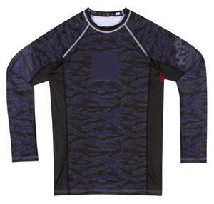 เสื้อแรชการ์ดแขนยาวสีดำม่วงสำหรับผู้ชาย พิมพ์ลายแบบซับลิเมชั่น แห้งเร็ว ผลิตจากผ้าสแปนเด็กซ์และโพลีเอสเตอร์ เหมาะสำหรับเล่นกีฬาและว่ายน้ำสำหรับผู้ใหญ่ - Product Image 5