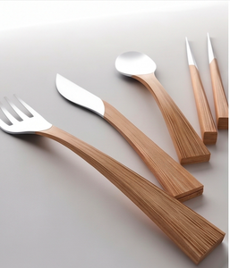 Juego de cubiertos minimalistas de acero inoxidable con mango de madera, duraderos y con acabado pulido a espejo, para bodas y uso en la comedor. - Product Image 1