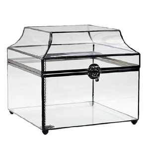 Boîte de rangement en verre avec cadre doré traditionnel et poignée en anneau pour organiser les bijoux - Product Image 3