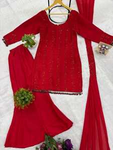 Exclusivo Conjunto de Fiesta de Diseño Nuevo con Bordado de Seda Rangoli, Top y Pantalón con Encaje Elegante, Cinturón con Cuentas y Dupatta - Product Image 1