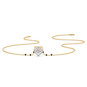 Collier traditionnel culturel avec perles noires et double carré de diamants au centre - Product Image 2