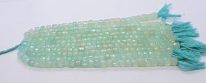 Calcedoine Aqua Naturelle Facettée en Forme de Cube, Perles Briolette en Calcedoine, Perles Boîte 3D, Perles Carrées Calcy 7-8MM, Bijoux en Calcedoine Aqua - Product Image 4