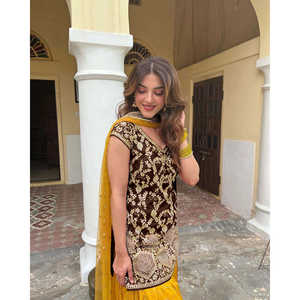 Fancy Top-Patiala y Dupatta Set Heavy Bordado Secuencia Trabajo Talla XL - Product Image 5