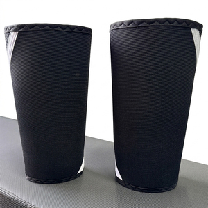Genouillères de compression en néoprène rayées multicolores pour l'entraînement en salle de sport, genouillères de soutien robustes pour la musculation et les squats - Product Image 2