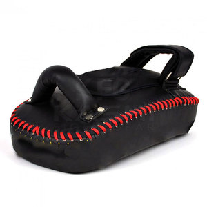 Almohadillas Tailandesas Profesionales para Entrenamiento de Artes Marciales con Diseño Duradero, Cuero Suave Transpirable y Correas Resistentes - Product Image 6