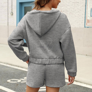 Conjunto de 2 Piezas Personalizado para Mujer, Sudadera con Cierre y Pantalones Cortos de Cintura Alta, Ropa Deportiva Informal, Conjunto Coordinado de Otoño, 100% Algodón - Product Image 2