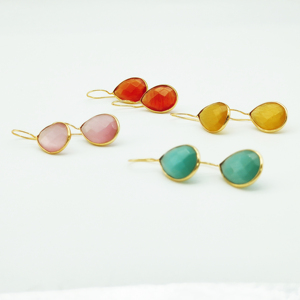 ต่างหูแบบห้อยประดับพลอยโมนาลิซาสีฟ้ารูปหยดน้ำชุบทอง 18K |   ต่างหูห้อยประดับหินสีฟ้าอควา |   เครื่องประดับแฟชั่นขายส่ง - Product Image 5