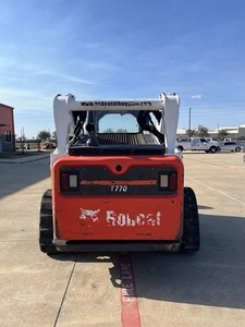 Cargadora Compacta T770 2022 con Cabina Cerrada, Máquina de Construcción de Alto Rendimiento con Bomba y Motor de 200 Toneladas de Capacidad de Carga - Product Image 5