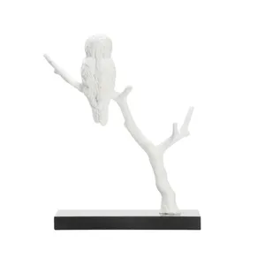 Escultura Metálica Hecha a Mano de Primera Calidad, Elegante Adorno para Proyectos de Decoración de Interiores Residenciales de Lujo, Interior Moderno y Pulido - Product Image 4