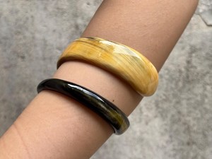 กำไลข้อมือทำมือจากเขาสัตว์ธรรมชาติ รูปทรงธรรมชาติ ขัดเงา ดีไซน์ทันสมัย เหมาะสำหรับตกแต่งงานแต่งงาน ของขวัญ ของตกแต่งบ้าน และเครื่องประดับ - Product Image 5
