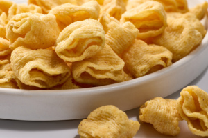 SAMAH Chips de maïs Quattro au fromage, saveur riche de fromage, texture croustillante à quatre couches, collation savoureuse à base de maïs, poudre de fromage, arôme noisette - Product Image 6