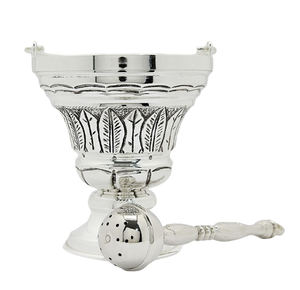 Aspersorio de agua bendita tallado en plata con varita de madera, disponible a precios de mayorista. - Product Image 4