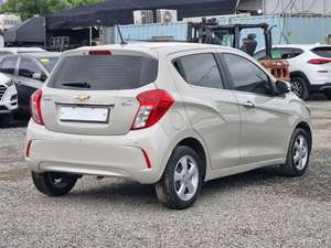 Voitures d'occasion blanches, Chevrolet Spark Compact Hatchback 2016, automatique, sièges en cuir, Euro VI, 5 portes, voiture de ville - Product Image 2