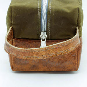 Sacs de voyage personnalisés en gros avec lettres, sacs de toilette multifonctionnels à grande capacité avec poignée, sacs de rangement pour maquillage à prix raisonnable - Product Image 4