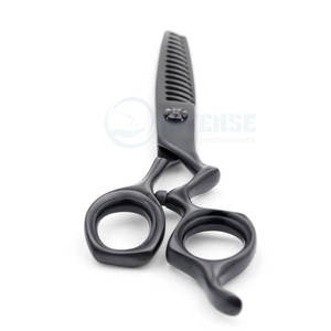 Tijeras Texturizadoras Clásicas Ergo Negras Mate de Fábrica Directa, Hechas de Acero Inoxidable de Alta Calidad para Barberos Profesionales - Product Image 5