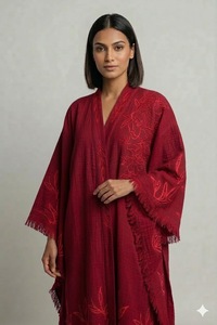 Robe Kimono en Laine Rouge Brodée de Fleurs, Col en V, Coupe Ample, Maxi, Style Bohème, pour l'Hiver, Broderie à la Main, Manches Longues, Ourlet Droit - Product Image 1