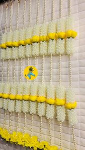 Guirnaldas de Flores Artificiales de Jazmín, Mogra y Caléndula, Hechas a Mano en India, Color Blanco, 5 Pies, Ecológicas, Resistentes al Agua, para Interiores, Hogar y Bodas - Product Image 3