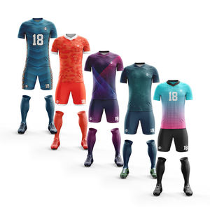 Conjunto de Uniforme de Fútbol de Croacia, Cuello en V, Manga Corta, a Cuadros, Rojo, Blanco y Azul, Sublimado, Poliéster Transpirable, Ropa Deportiva para Hombre Adulto - Product Image 2