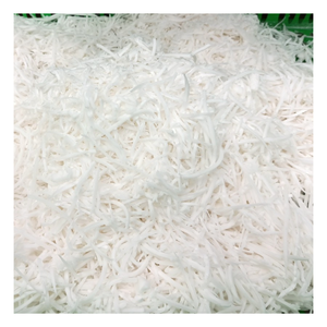 Viande de noix de coco blanche naturelle surgelée IQF pour l'industrie de la restauration, les chaînes de distribution et les importateurs en gros - Product Image 4