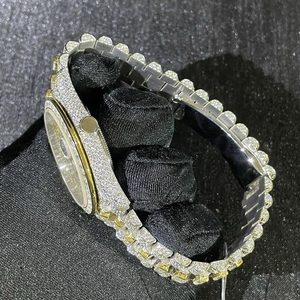 Reloj de Pulsera de Lujo con Diamantes, Completamente Adornado, Hecho a Mano con Moissanita, Mecánico, de Acero Inoxidable, Personalizado para Hombre - Product Image 5