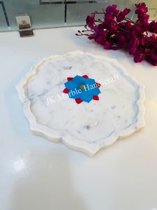 Plateau en marbre blanc fait main avec un motif floral, de bonne qualité, décoration d'intérieur, plateau de service pour aliments et fruits secs - Product Image 6