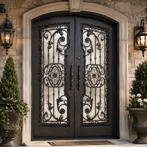 Porte d'entrée double en fer forgé noir de luxe avec panneaux en verre dépoli et motifs sculptés pour entrée de villa - Product Image 1