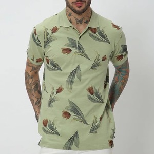 Chemise décontractée d'été pour homme en coton, motif tulipes vert clair imprimé sur le devant, anti-plis, manches courtes, idéale pour le golf - Product Image 1