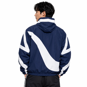 เสื้อแจ็คเก็ตกันลมแบบมีฮู้ดสีขาวกรมท่า แต่งลายบล็อกสี  พร้อมซิป สไตล์สปอร์ต ผลิตจากโพลีเอสเตอร์ กันลม เหมาะสำหรับใส่ในฤดูใบไม้ร่วง สำหรับผู้ชาย - Product Image 2