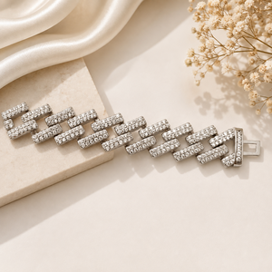 Collier chaîne Figaro en argent 925 plaqué rhodium pour femme avec cristaux de strass sertis en canal, bijoux de mariage de luxe géométriques - Product Image 2