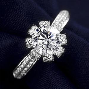 แหวนเงินแท้ 925 สำหรับผู้หญิง แหวนเพชรโมอิสซาไนต์ VVS คุณภาพสูง แหวนหมั้น แหวนแต่งงาน เพชรรับรองโดย IGI เครื่องประดับอัญมณีชั้นดี - Product Image 5