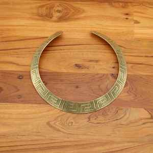 Nouvel Arrivage Collier en Laiton au Design Martelé Vintage, Finition Polie, pour Fêtes et Mariages, Collier Torque Tendance, Choker Ethnique - Product Image 3