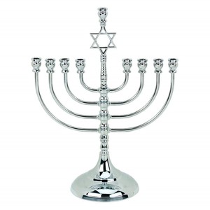 Ménorah décorative haute en argent à neuf branches, support de bougies de Hanouka juif sur pied, profil élégant - Product Image 3