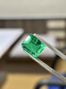 Esmeralda Colombiana y Zambiana Cultivada en Laboratorio, Proceso Hidrotermal, Esmeralda Sintética Verde en Bruto para Piedras Preciosas, 40 Gramos - Product Image 4
