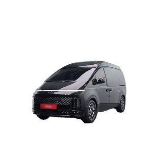 Hyundai Staria 4x4 Lounge 7 places avec sièges en cuir, boîte automatique, caméra de recul, diesel - Novembre 2023, 51 155 km - Product Image 1