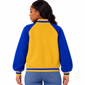 Chaqueta Bomber Reversible para Mujer en Amarillo y Azul Rey, con Letras Bordadas en Chenilla, Cierre Completo, Abrigo Cálido para Invierno - Product Image 4