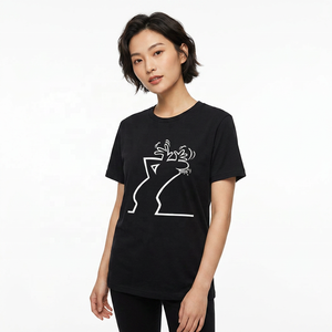 Camiseta Negra de Manga Corta para Hombre, Diseño de Reno Blanco con Líneas Artísticas, Cuello Redondo, Estilo Casual, Talla Grande, 100% Algodón, Estilo Urbano - Product Image 2