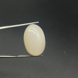 HAYAAT GEMS - Piedra Preciosa de Piedra Lunar Blanca Natural, Cabujón Ovalado |   Piedra Pulida Lisa de 20x14.4x10mm, 23.05 Quilates, para Fabricación de Joyas - Product Image 3