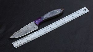 Couteau de chasse Damas à lame fixe avec étui en cuir – Couteau de chasse à pointe tombante – Fournisseur en gros OEM pour fabricants en vrac - Product Image 5