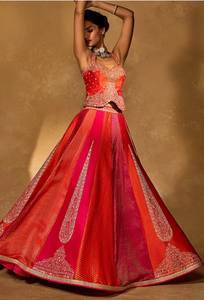 Lehenga Choli traditionnel indien en soie Chinon, tenue de mariage pour femmes, rouge rose brodé, longueur standard, robe de mariée - Product Image 4