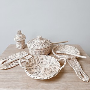 Ensemble de cuisine naturelle en rotin fait main pour enfants, combo d'ustensiles de cuisine miniatures, jouet de cuisine miniature - Product Image 5