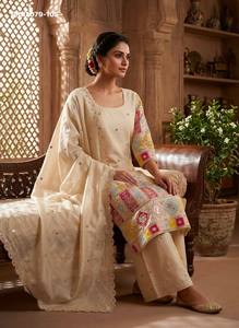 Nouvel arrivage : Ensemble Kurti droit, Plazzo et Dupatta en Chinon avec broderie et motifs Butti colorés – Fournisseur d'Inde - Product Image 5