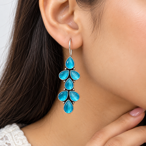 Boucles d'oreilles pendantes en argent oxydé et turquoise |   Boucles d'oreilles tendance faites à la main pour femmes - Product Image 2