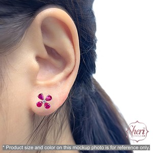 Sheri Jewels Boucles d'oreilles pour femme en or blanc massif 18 carats avec quatre feuilles de diamants rouges et rubis en forme de poire - Product Image 4