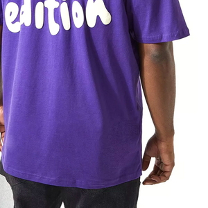 T-shirt pour homme en coton 100% de haute qualité, surdimensionné, avec impression de logo personnalisée et impression en relief. - Product Image 5