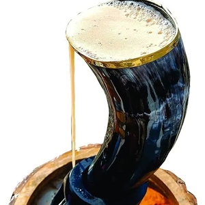 Cuerno para Beber Hecho a Mano de Alta Calidad, Pulido y Duradero, con Soporte, 100% Cuerno Natural, Cuerno Vikingo Medieval de Vaca de la India - Product Image 1
