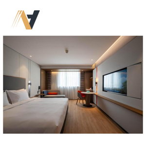 Ensemble de meubles de chambre à coucher de style moderne pour hôtel, taille Queen, pour la rénovation et la réaménagement de chambres d'hôtes commerciales, Holiday Inn - Product Image 1
