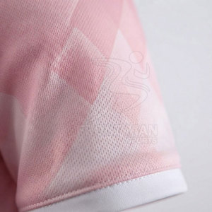 Ensemble de maillots et shorts de football respirants et écologiques 100 % polyester avec taille élastique, coupe confortable pour les matchs de compétition - Product Image 6