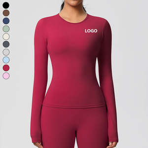 Camiseta Deportiva Ajustada de Nailon y Elastano con Logotipo Personalizado, Camiseta de Yoga de Manga Larga con Tela de Sensación Ligera para Mujer - Product Image 2